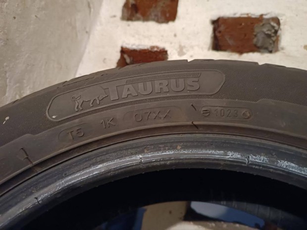 Taurus Nyri gumiabroncs 195/55 R16 91V Felni nlkl!