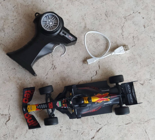 Tvirnyts Red Bull F1 aut - 1/24 RB15