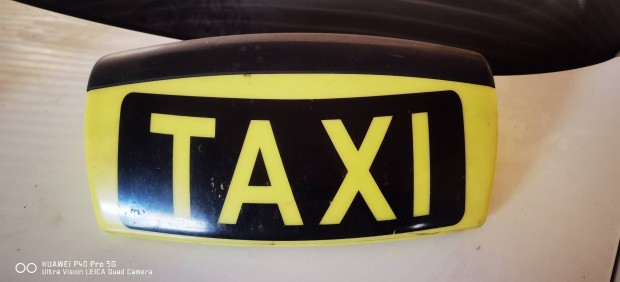 Taxi szabadjelz tbla