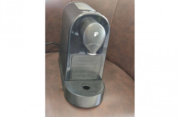 Tchibo Cafissimo Pure + Black kapszulás kávéfőző Garanciális