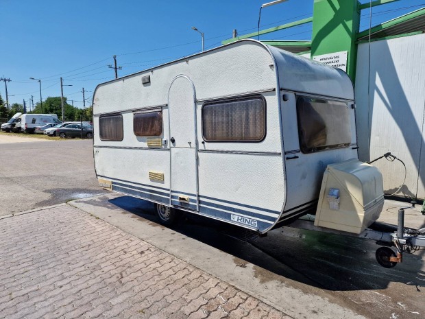 Tec King 440 lakokocsi telepitesre, 4 fekhelyes, akar leszallitassal