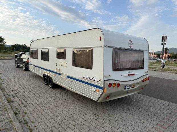 Tec Travelking 720 8 fős lakókocsi magyar okmányokkal