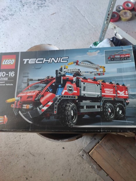 Technic 42068