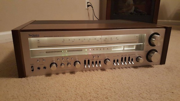 Technics SA 1000