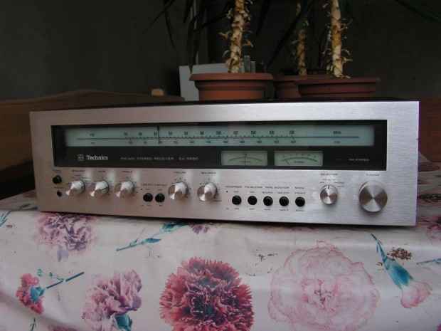 Technics SA 5550 sztereó rádiós - erősítő. Receiver. Fa ház !