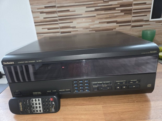 Technics SL MC7 CD v�lt�