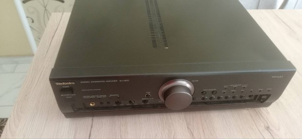 Technics SU-A800