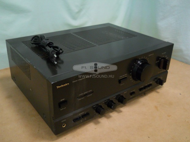Technics SU-V660 ,2x180W,2-16 ohm,4 hangfalas sztereo erősítő