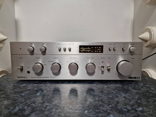 Technics Su-8077 stereo erst 