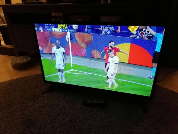 Technika 82 cm HD LED tv dvb USB hdmi szép színekkel!