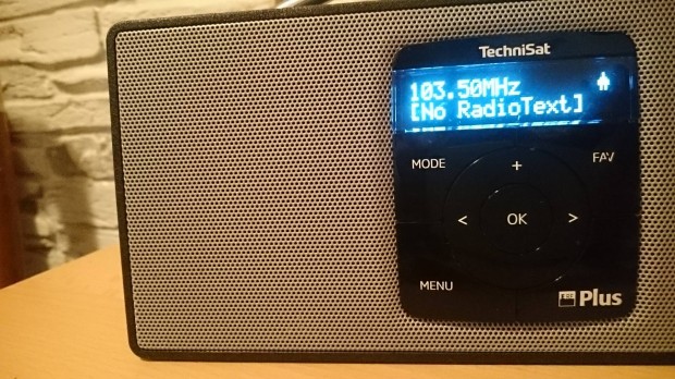 Technisat Digitradio Bluetooth FM rdi, Oled kijelz