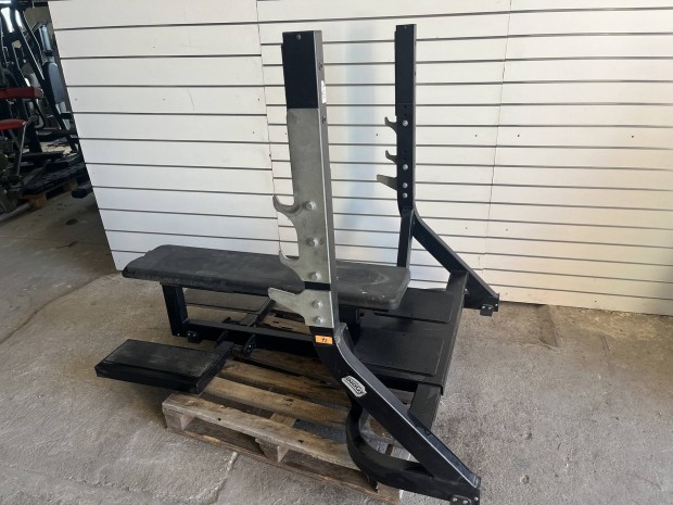 Technogym Pure Strength Fekpad