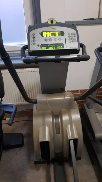 Technogym XT elliptikus trner 