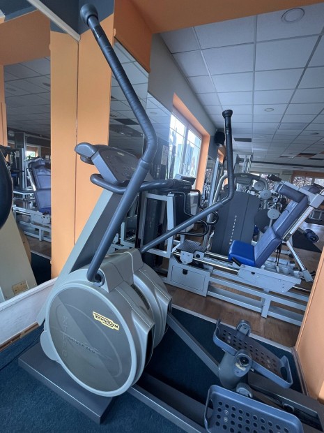Technogym eliptikus trner 