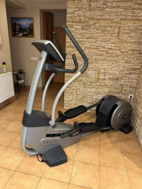 Technogym elliptikus trner