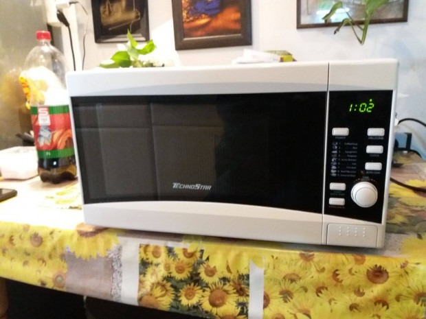 Technostar Grilles mikrohullámú sütő ingyen kiszállítással eladó