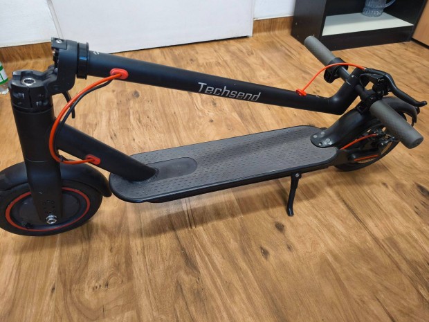 Techsend roller alkatrsznek, plusz buksisak, visszapillant