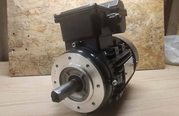 Techtop Myt 802-4; 0,75kW villanymotor