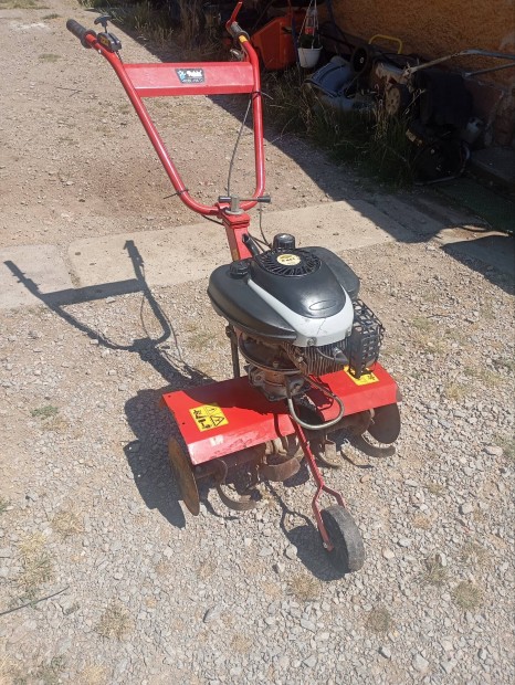 Tecunsech motoros 4.5 le rotációs kapa