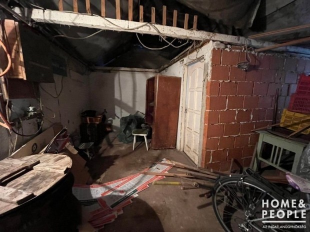 T�gla �p�let szentmih�lyon ! - Szeged