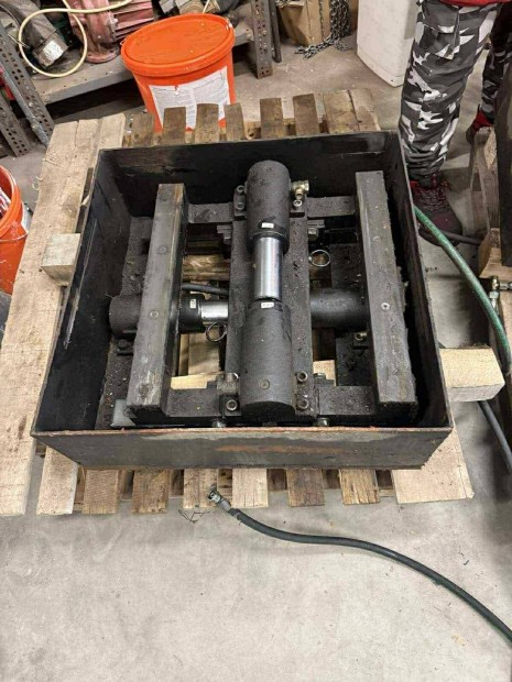 Teher hidraulikus holtjtkvizsgl berendezs elad 18T