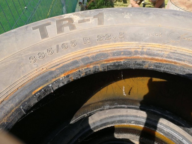 Teheraut� gumik, 3 db