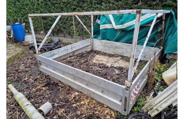 Teheraut�ra alu plat� ponyv�val (fel�p�tm�ny)