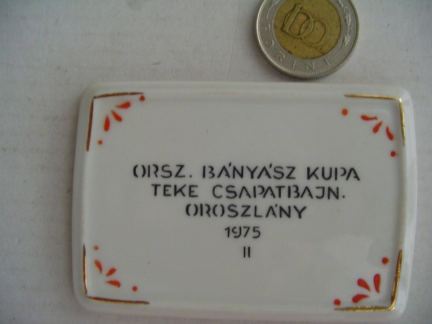 Teke Kupa porceln rem 1975-s Oroszlnyi Bnysz