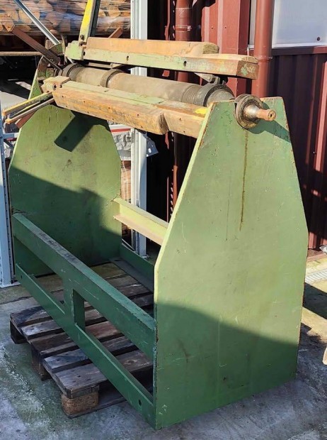 Tekercslefejtő, 3 Tonna teherbírású 1250mm széles