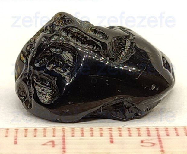 Tektit Meteorit - 3,32 gramm / 16,6 kart (741.)