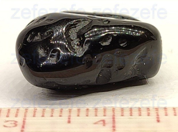 Tektit Meteorit - 3,74 gramm / 18,7 kart (1260.)