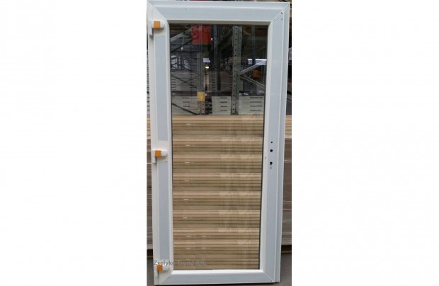 Tele üveges bejárati ajtó akár 88x198, vagy 95x205 cm