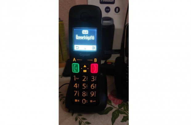 Telefon /eco dect/időseknek/Gigaset E290 magyar menű*a fotók alapján.!