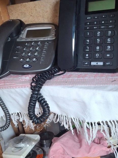 Telefon vezetékes,kijelzős,2db olcsón