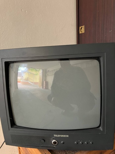 Telefunken 37 cm-es TV