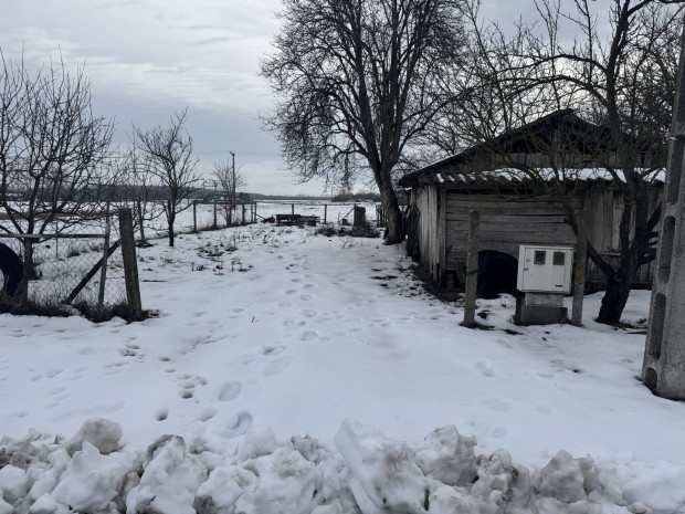 Telek Elad� Kocs�ron