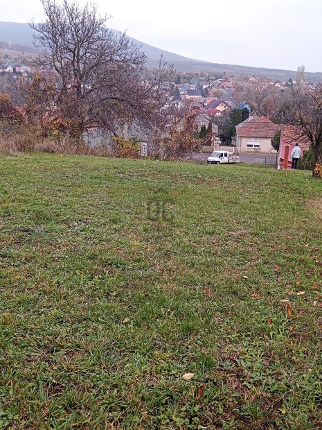 Telek Markazon  nyugalom s lehetsgek szvben!