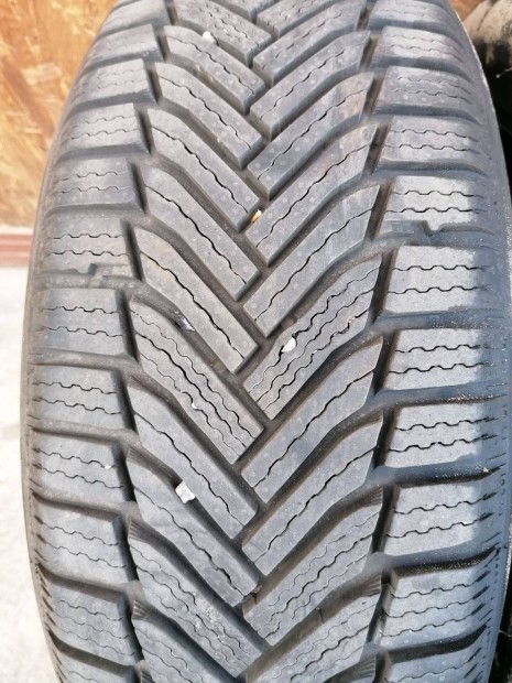 Tli Gumi 205/60R16 Michelin Alpin 6 elad