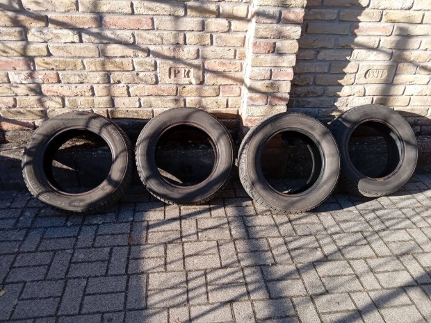 Tli Gumi 215/60 R16 99H