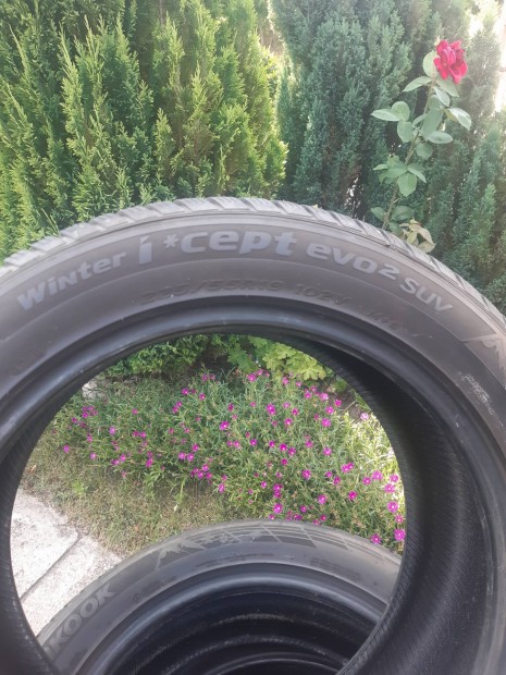 Téli Gumi 225/55 18" Hankook SUV