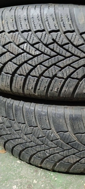 Tli Gumi Bridgestone 165/65 r15 tli gumi r/4dv