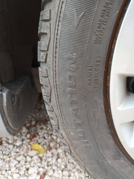 Téli Gumi  205/ 55/ 16 olcsón  eladó!?