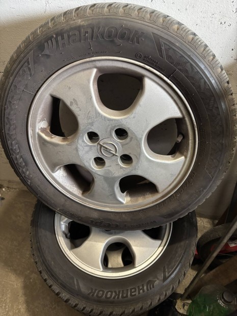 Teli Gumi garnitúra Hankook winter i cept rs3