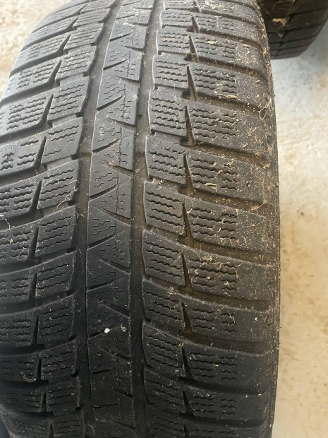 Tli Nokian nagy teherbrs 215/70r15 109/107r