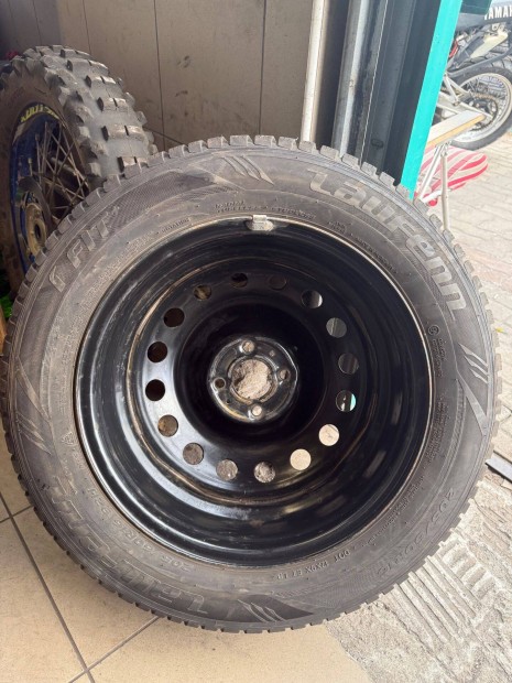 Tli aut gumi felnivel