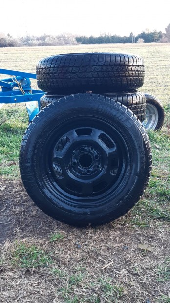 Tli gumi 175/65 R14 elad!