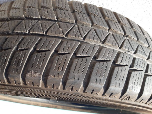 Tli gumi 185/60 R15 elad