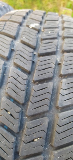 Tli gumi 185 / 65 R 14 kerk ford