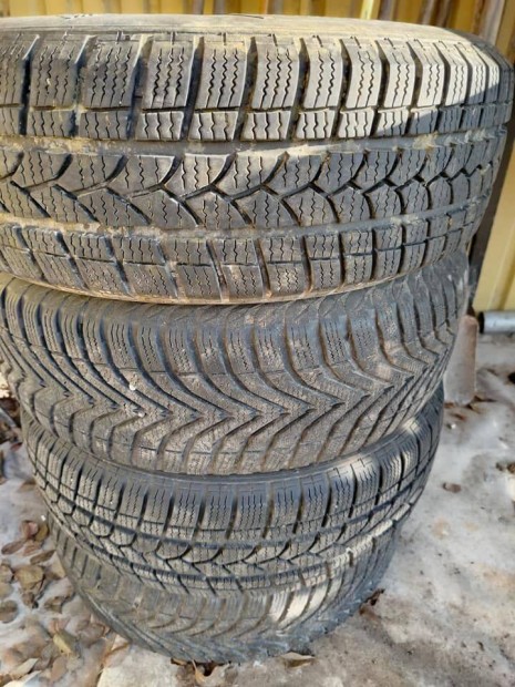 Tli gumi 195/65 R15 4db