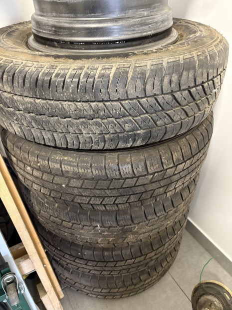 Téli gumi 195/80r15